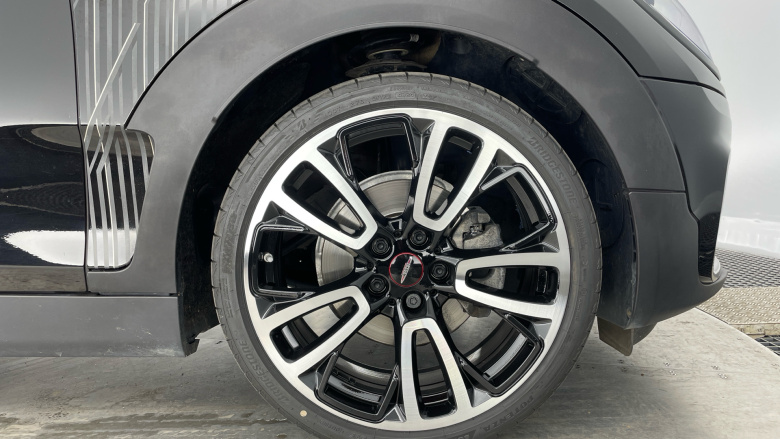 MINI Clubman 1.5 Cooper Shadow Edition 6dr Petrol Estate